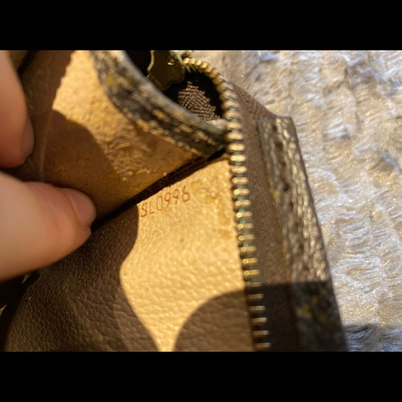 Louis vuitton Toiletry 15 - Picture 4 of 4